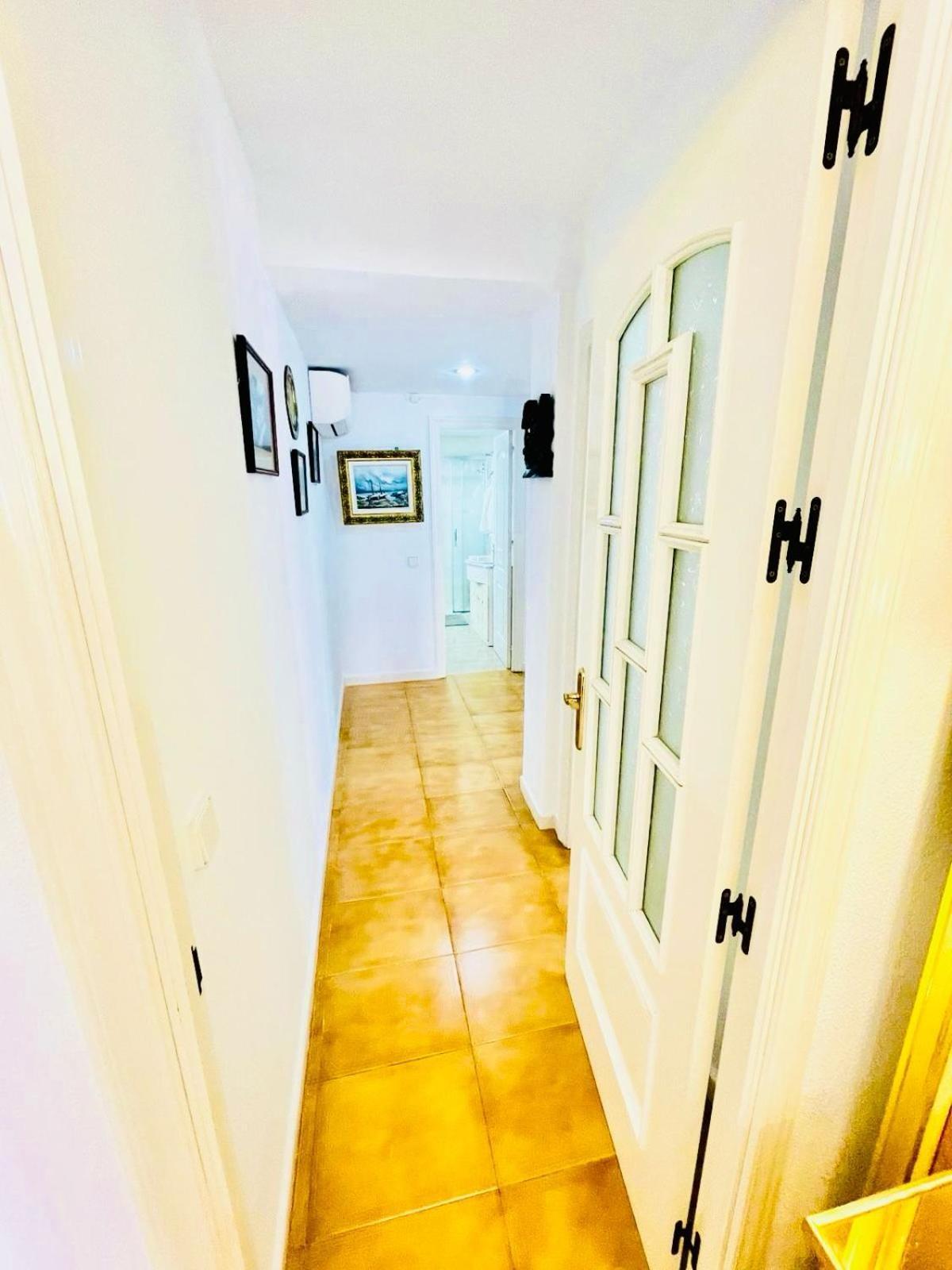 Apartamento Centro Torremolinos Con Solarium Luaran gambar